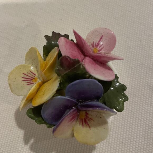 2 Aynsley Fine Bone China Hand Molded/Painted Pansies - Picture 4 of 5